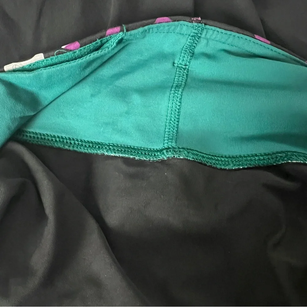 Lululemon black colorful leggings - Picture 5 of 8